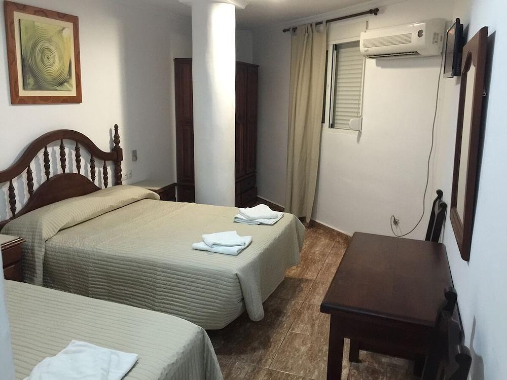 Hotel Manantiales Τορρεμολίνος Εξωτερικό φωτογραφία