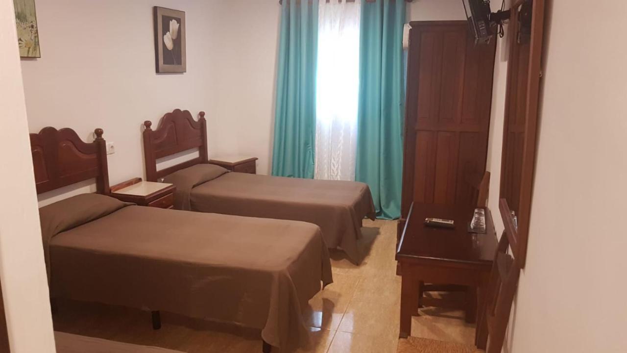 Hotel Manantiales Τορρεμολίνος Εξωτερικό φωτογραφία
