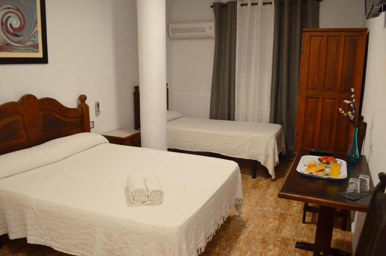 Hotel Manantiales Τορρεμολίνος Εξωτερικό φωτογραφία