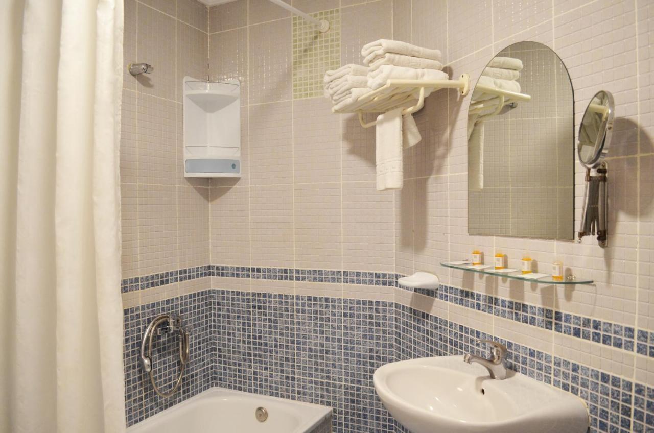Hotel Manantiales Τορρεμολίνος Εξωτερικό φωτογραφία